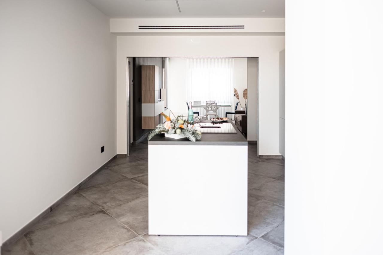 モノーポリCasa Vittoriaアパートメント エクステリア 写真
